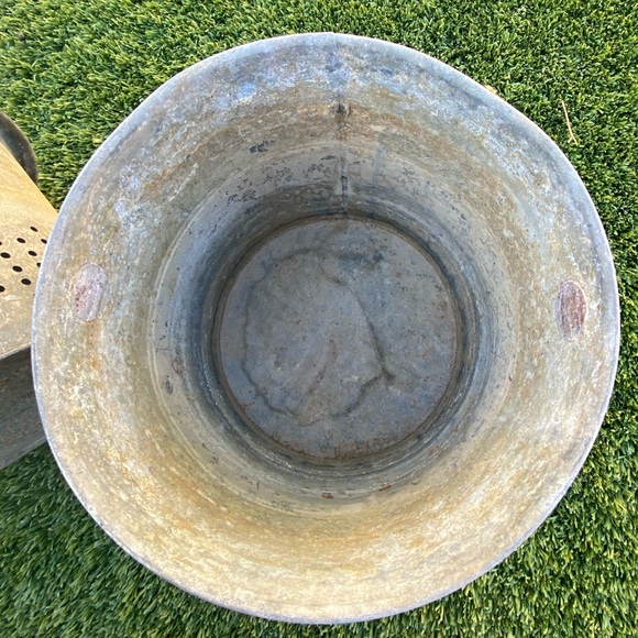 VINTAGE FALLS CITY THE ANGLERS CHOICE LIVE BAIT WELL 2 PIECE - Picture 5 of 6